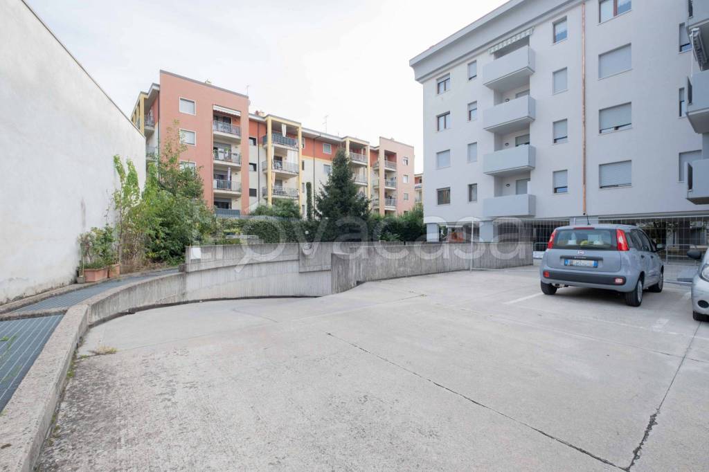 locale di sgombero in affitto a Verona in zona Borgo Roma