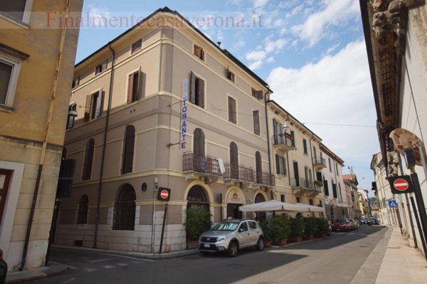 appartamento in affitto a Verona in zona Centro Storico