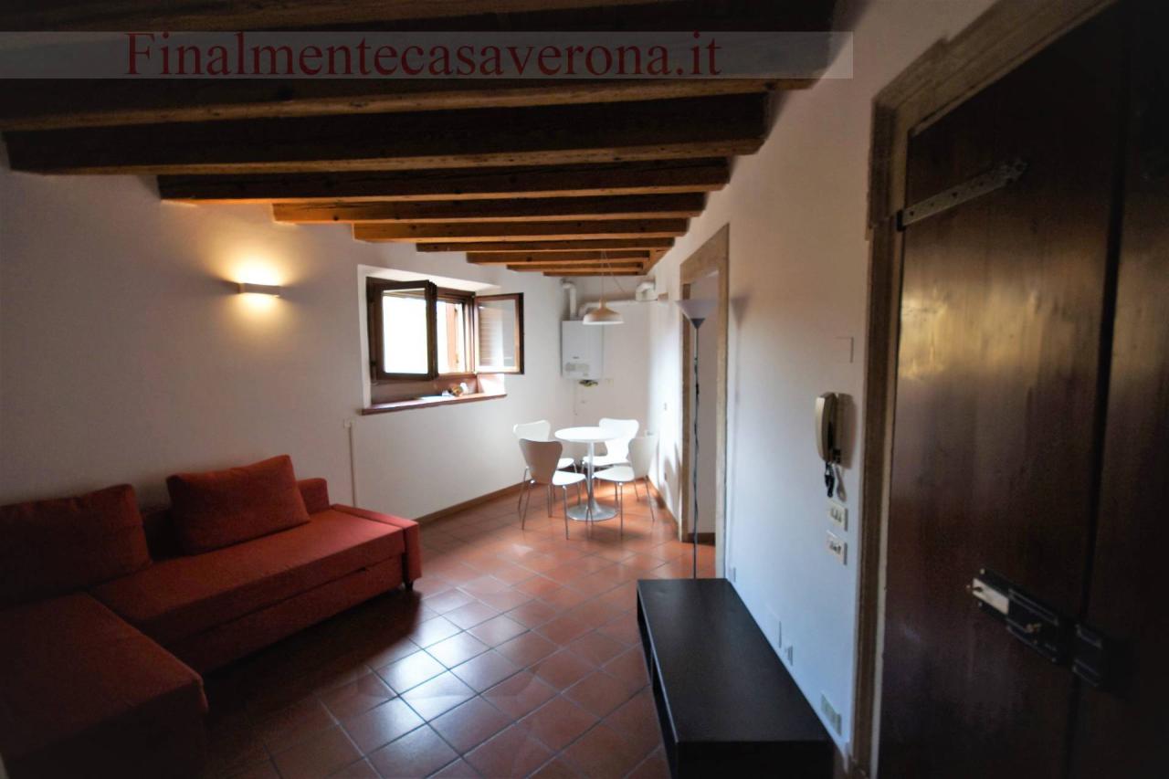 appartamento in affitto a Verona in zona Centro Storico