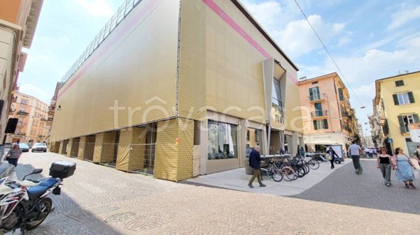 negozio in affitto a Verona in zona Centro Storico