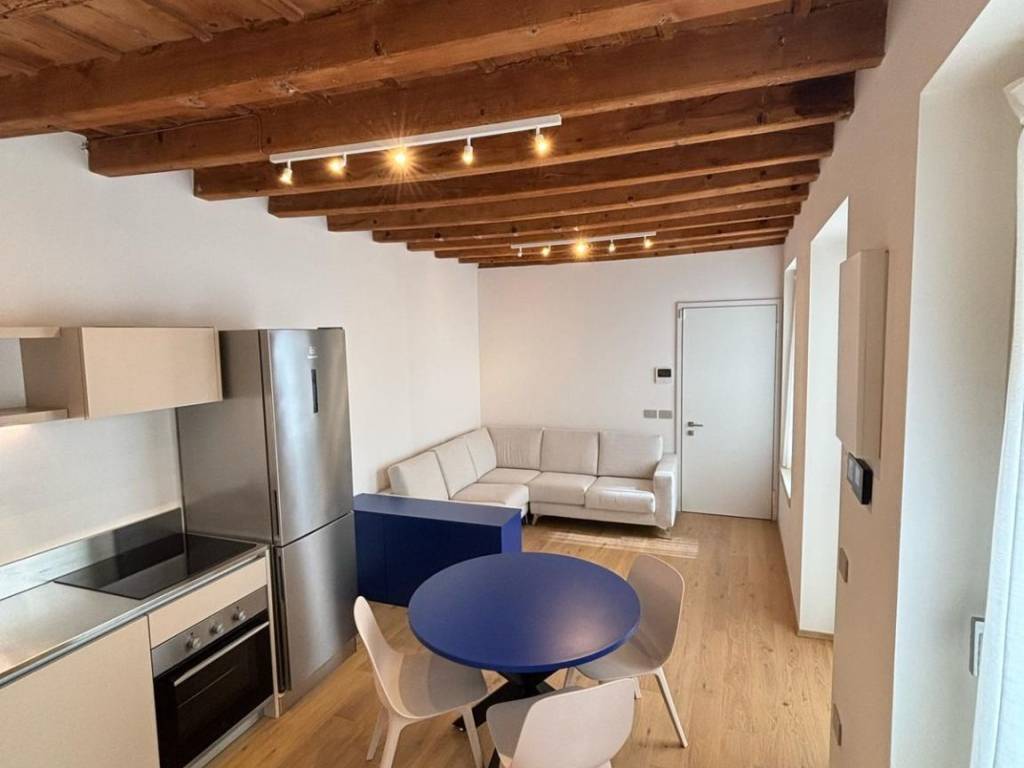 appartamento in affitto a Verona in zona Centro Storico