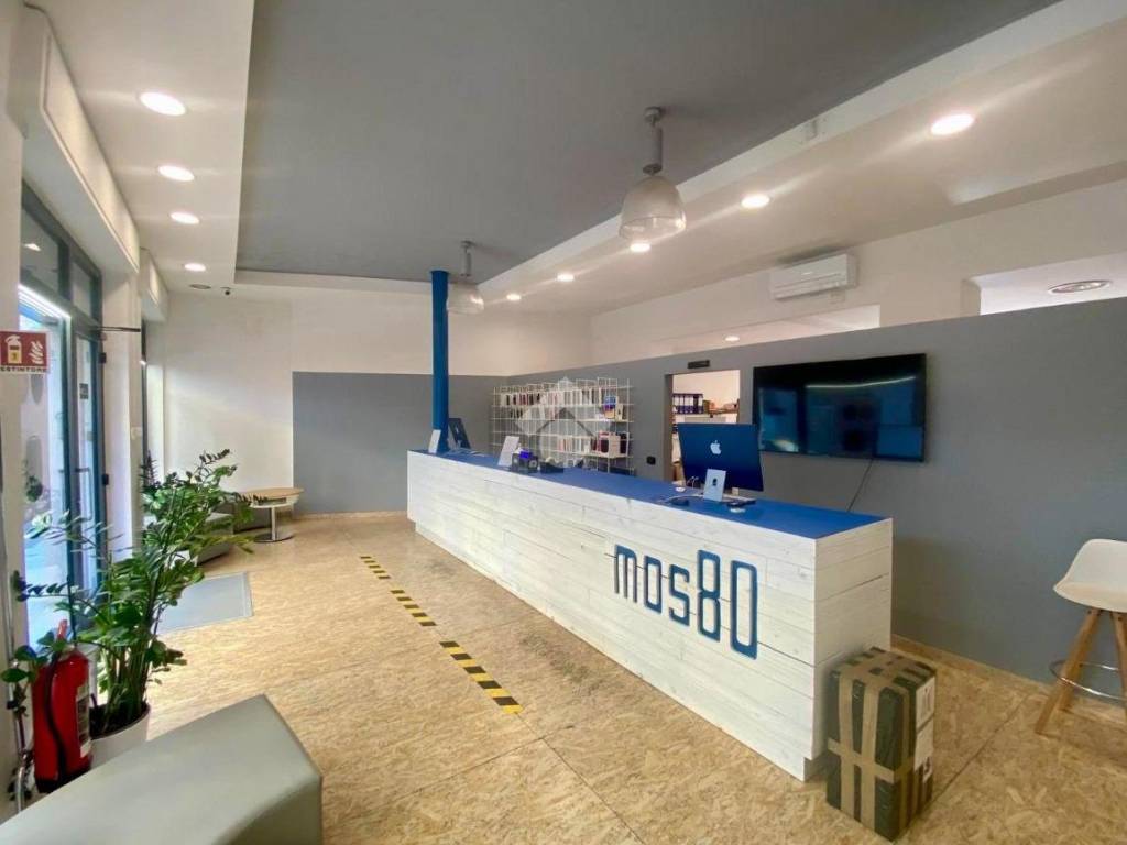 negozio in affitto a Verona in zona Cittadella