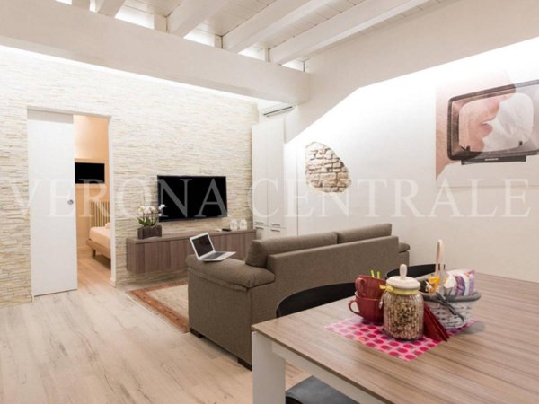 appartamento in affitto a Verona in zona Centro Storico