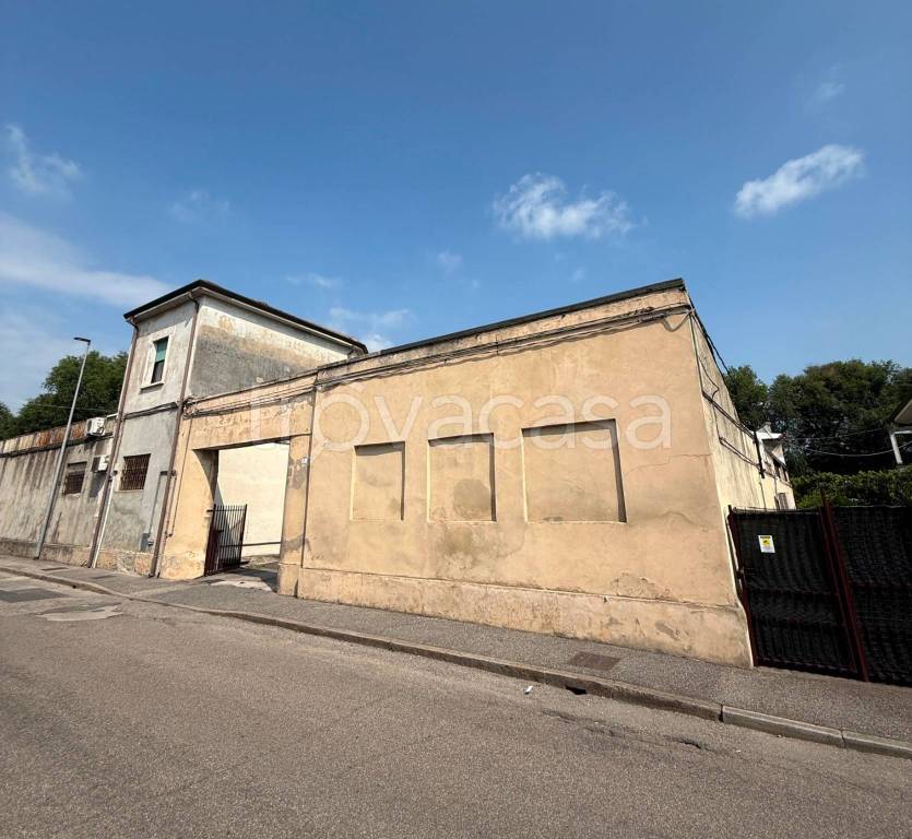 appartamento in affitto a Verona in zona Borgo Venezia / Borgo Trieste