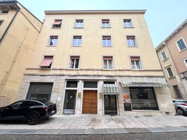 appartamento in affitto a Verona in zona Centro Storico