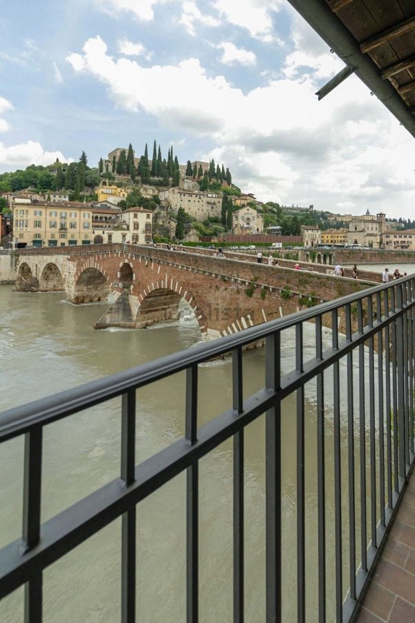 appartamento in affitto a Verona in zona Centro Storico