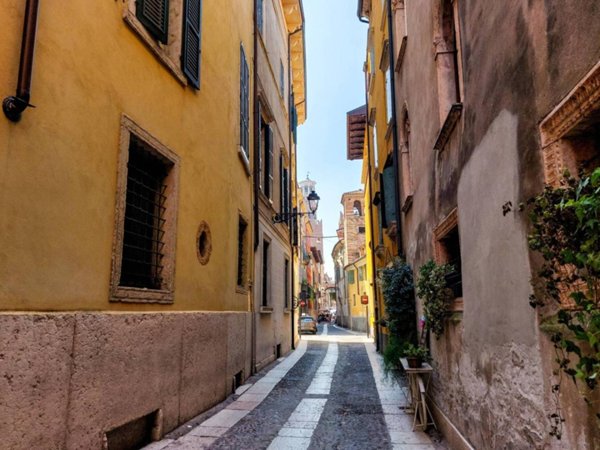 appartamento in affitto a Verona in zona Centro Storico