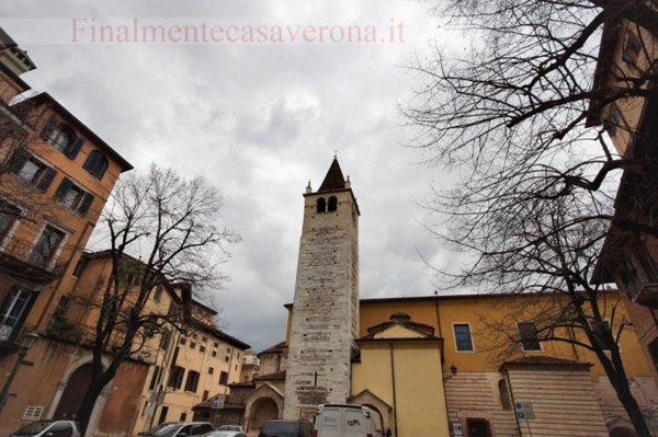 appartamento in affitto a Verona in zona Centro Storico