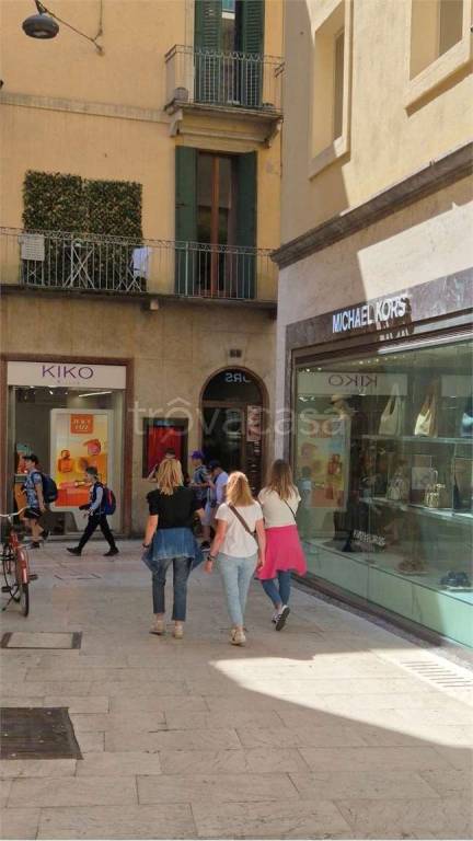 appartamento in affitto a Verona in zona Centro Storico