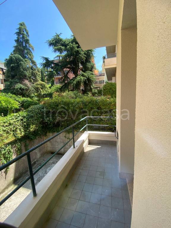 appartamento in affitto a Verona in zona Valdonega