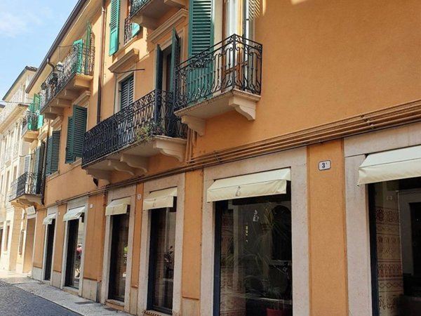 appartamento in affitto a Verona in zona Centro Storico