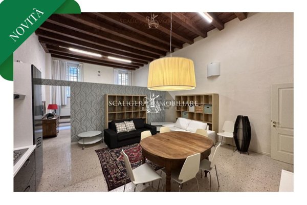 appartamento in affitto a Verona in zona Centro Storico