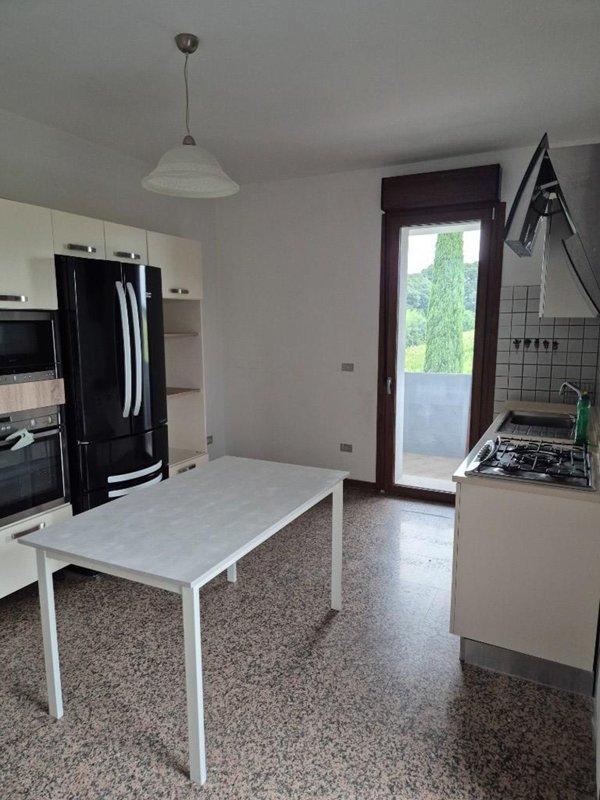 appartamento in affitto a Verona in zona Borgo Roma