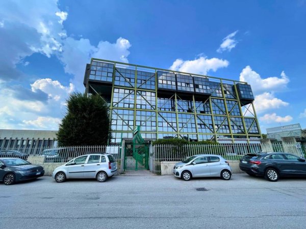 ufficio in affitto a Verona in zona Golosine