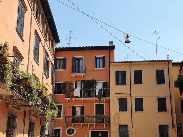 appartamento in affitto a Verona in zona Centro Storico