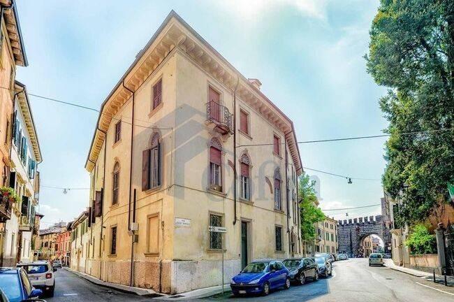 appartamento in affitto a Verona in zona Centro Storico