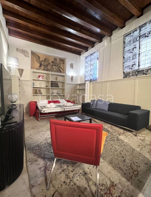 appartamento in affitto a Verona in zona Centro Storico