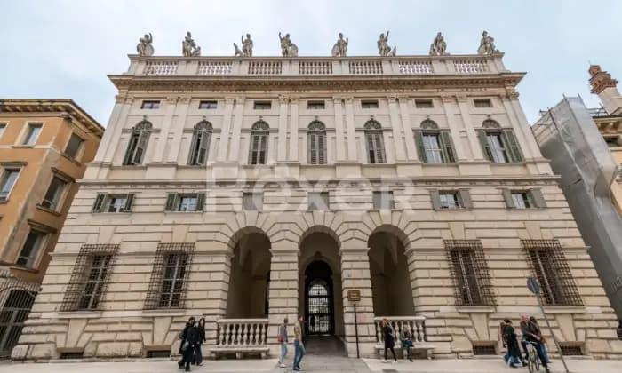 appartamento in affitto a Verona in zona Centro Storico