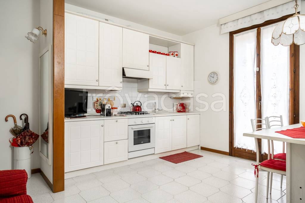appartamento in affitto a Verona in zona Borgo Venezia / Borgo Trieste
