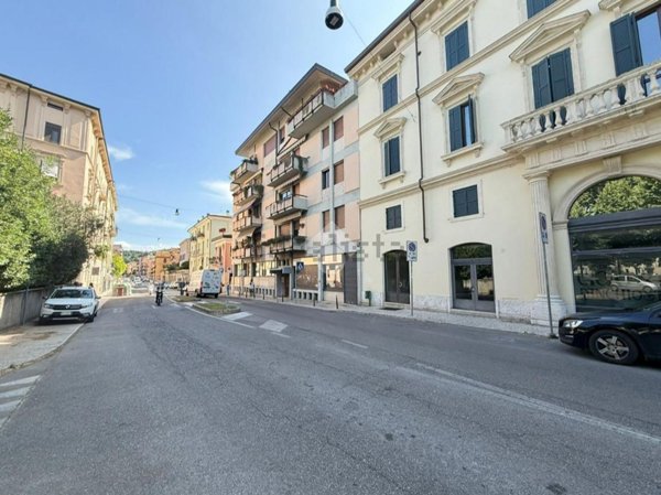 negozio in affitto a Verona in zona Veronetta