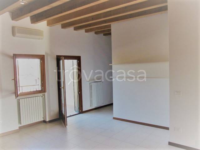 appartamento in affitto a Verona in zona Veronetta