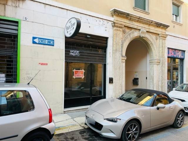 negozio in affitto a Verona in zona Veronetta