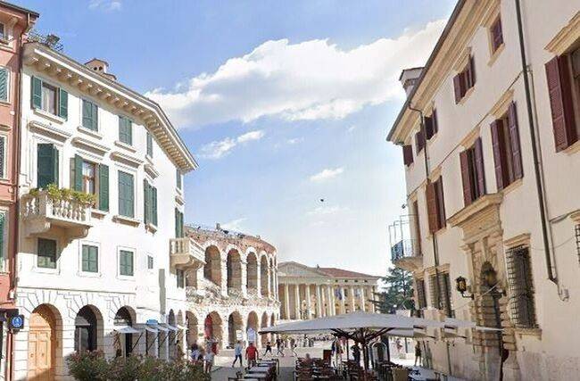appartamento in affitto a Verona in zona Centro Storico