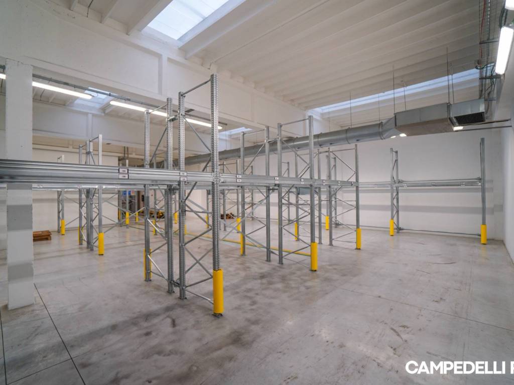locale commerciale in affitto a Verona in zona Golosine