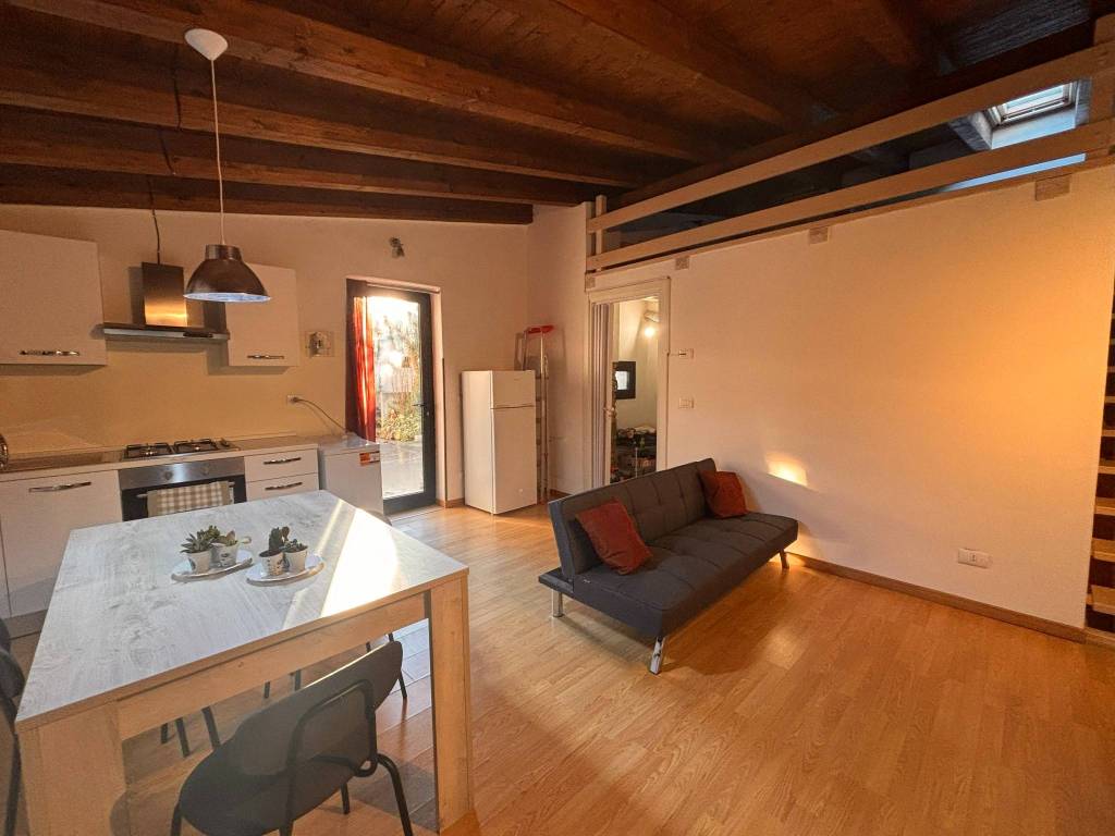 appartamento in affitto a Verona in zona Borgo Roma