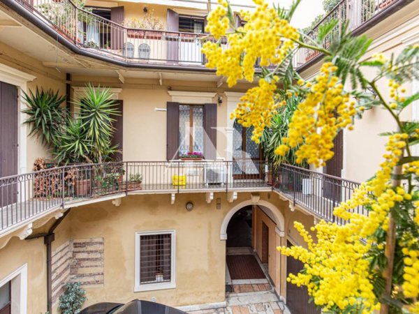 appartamento in affitto a Verona in zona Centro Storico