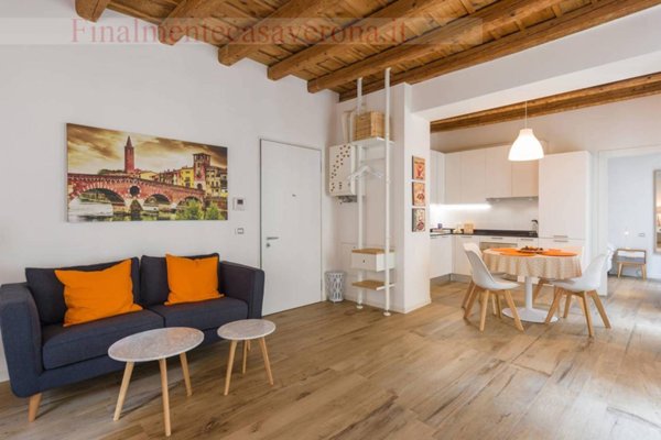 appartamento in affitto a Verona in zona Centro Storico