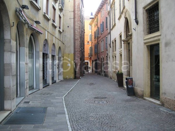 negozio in affitto a Verona in zona Centro Storico