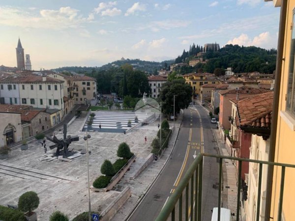 appartamento in affitto a Verona in zona Veronetta