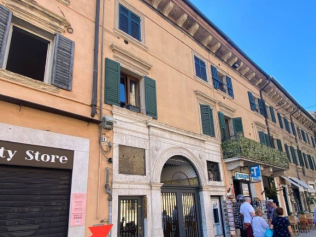 appartamento in affitto a Verona in zona Centro Storico