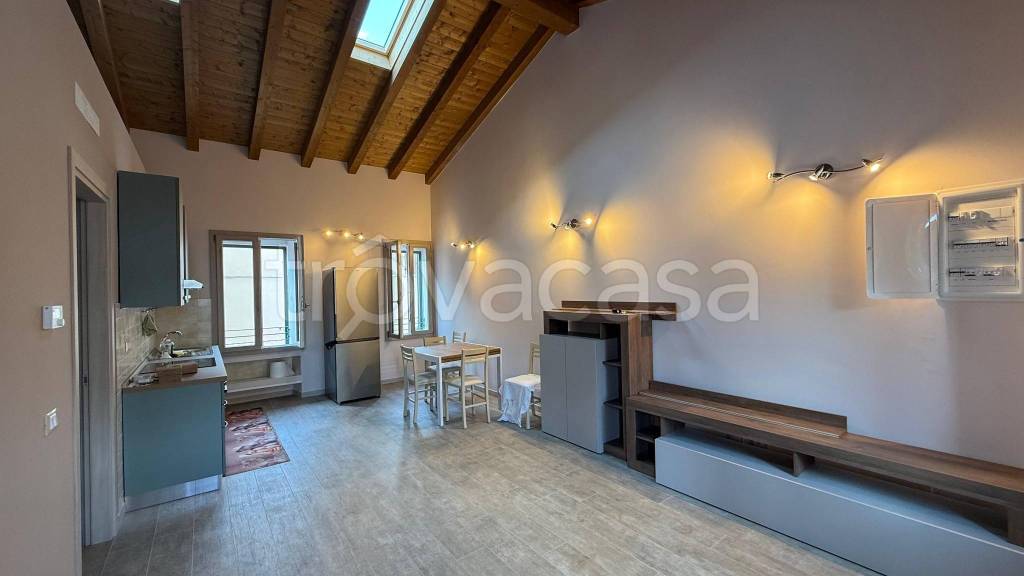 appartamento in affitto a Verona in zona Golosine