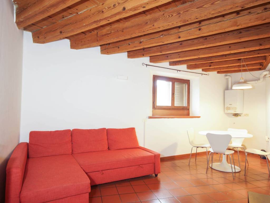 appartamento in affitto a Verona in zona Centro Storico