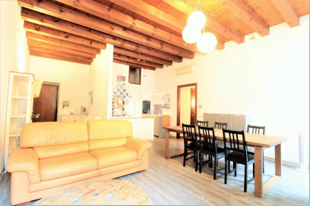 appartamento in affitto a Verona in zona Veronetta
