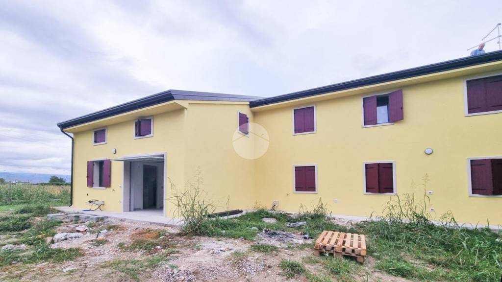 casa indipendente in affitto a Verona in zona San Michele Extra