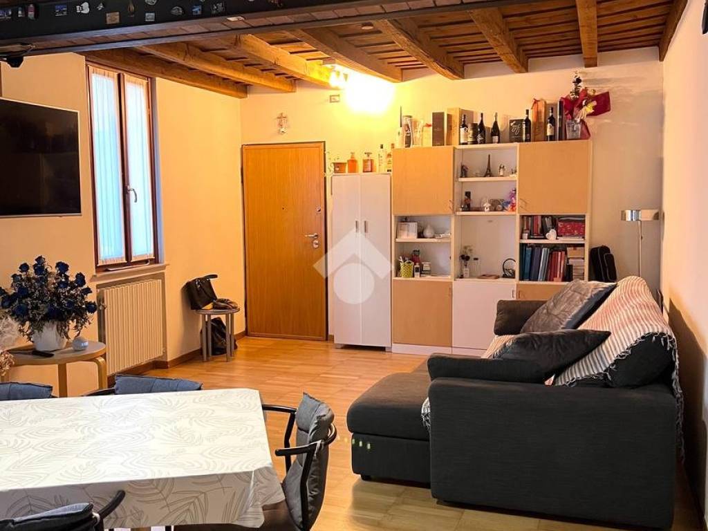 appartamento in affitto a Verona in zona Centro Storico