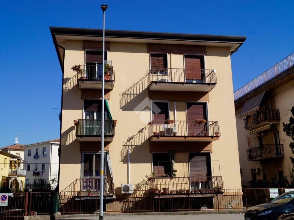 appartamento in affitto a Verona in zona Borgo Roma