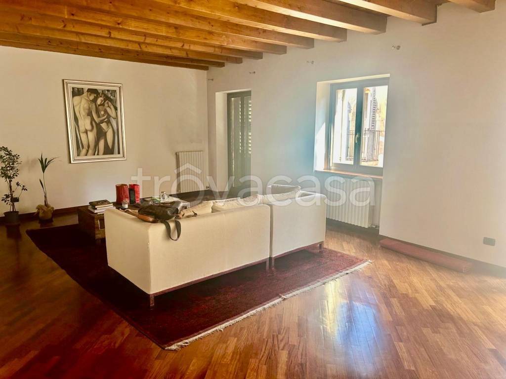 appartamento in affitto a Verona in zona Centro Storico
