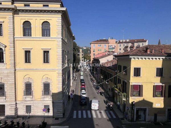 appartamento in affitto a Verona in zona Centro Storico