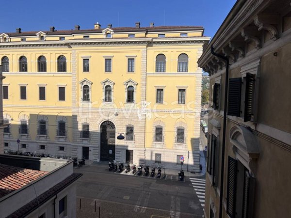 appartamento in affitto a Verona in zona Centro Storico