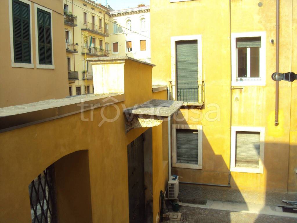 appartamento in affitto a Verona in zona Centro Storico