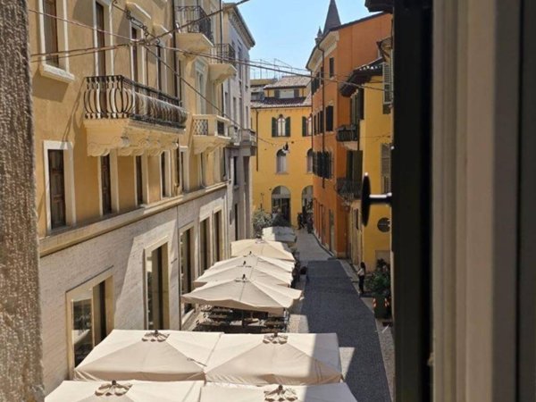 appartamento in affitto a Verona in zona Centro Storico