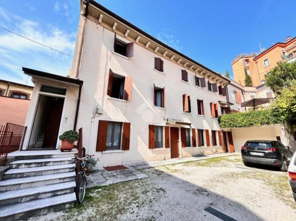 appartamento in affitto a Verona in zona Veronetta