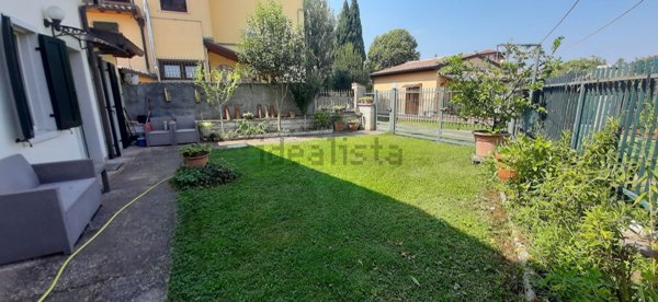 casa indipendente in affitto a Verona in zona Parona di Valpolicella