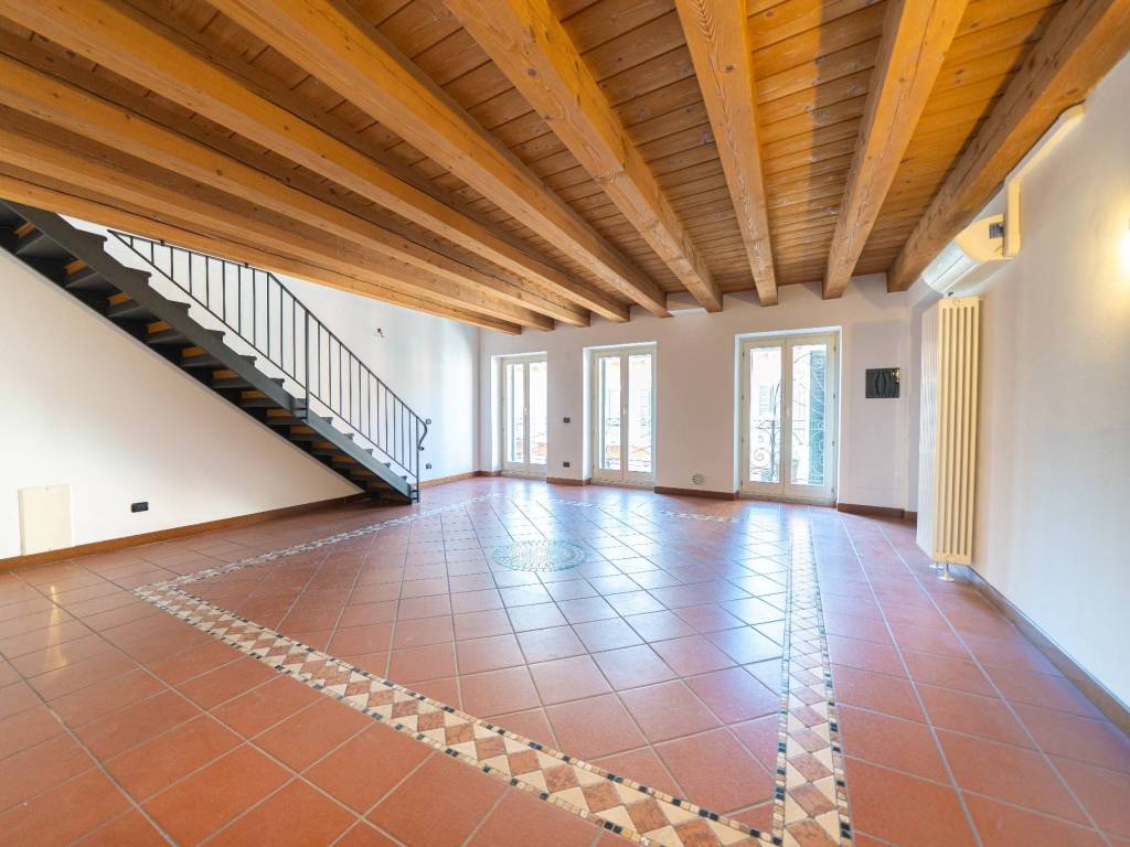 appartamento in affitto a Verona in zona Centro Storico