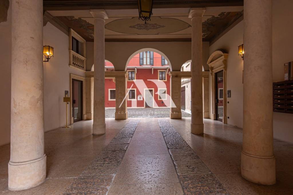 appartamento in affitto a Verona in zona Centro Storico