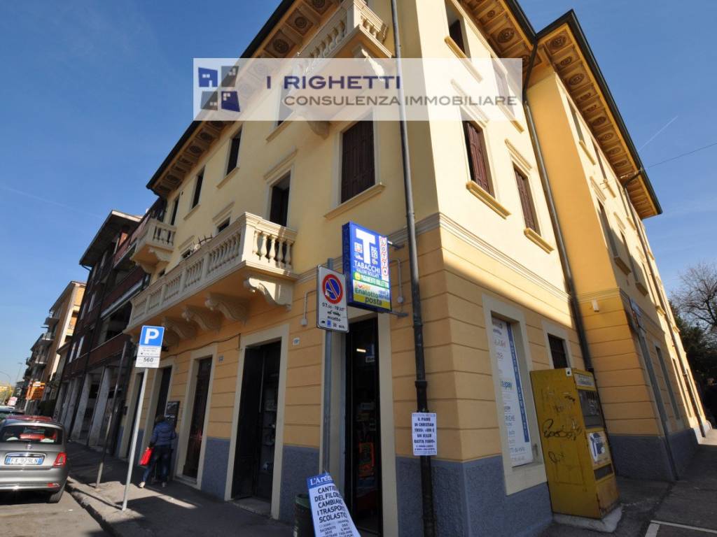 negozio in affitto a Verona in zona Valdonega